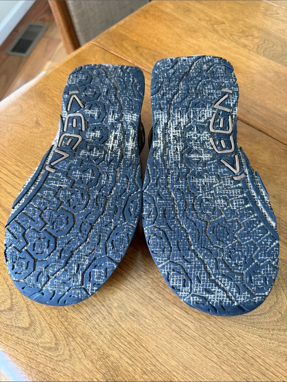 Keen Brown Men's Closed-Toe Fisherman Sandals